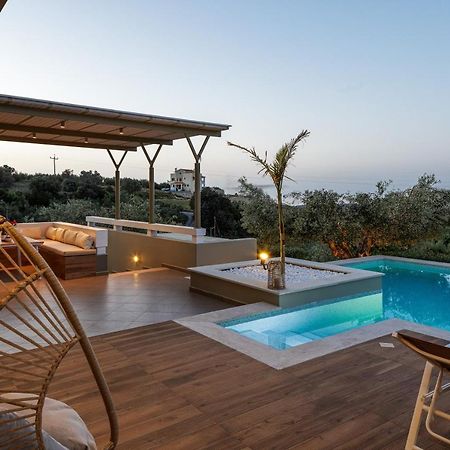 Rizes Villa With Jacuzzi & Heated Pool Agia Triada Exterior photo