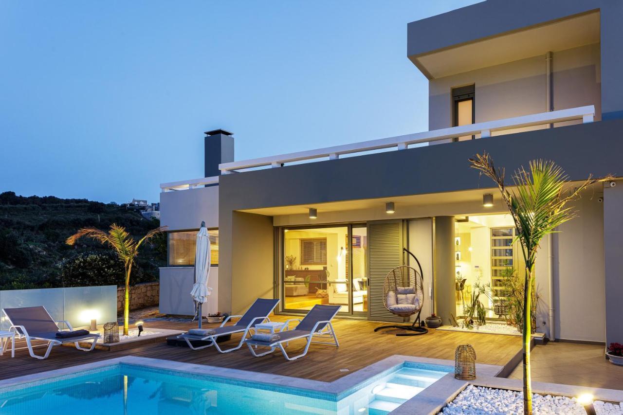 Rizes Villa With Jacuzzi & Heated Pool Agia Triada Exterior photo