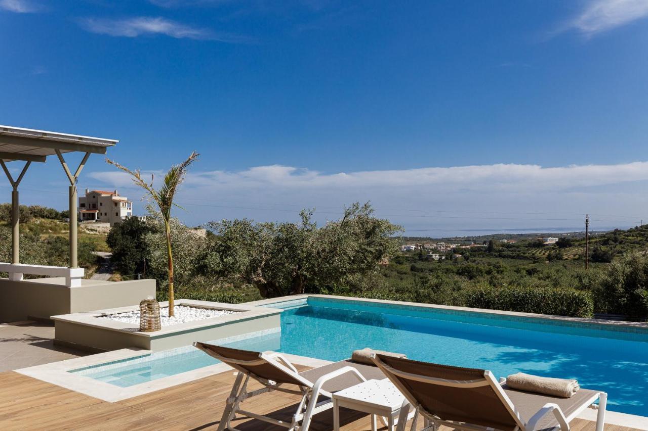 Rizes Villa With Jacuzzi & Heated Pool Agia Triada Exterior photo