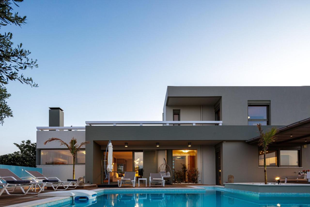 Rizes Villa With Jacuzzi & Heated Pool Agia Triada Exterior photo