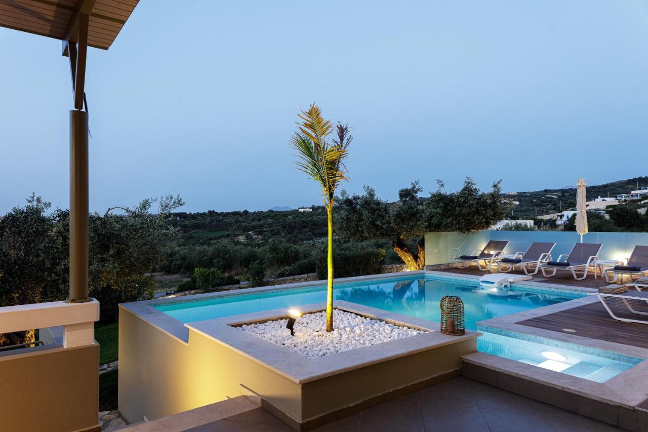Rizes Villa With Jacuzzi & Heated Pool Agia Triada Exterior photo
