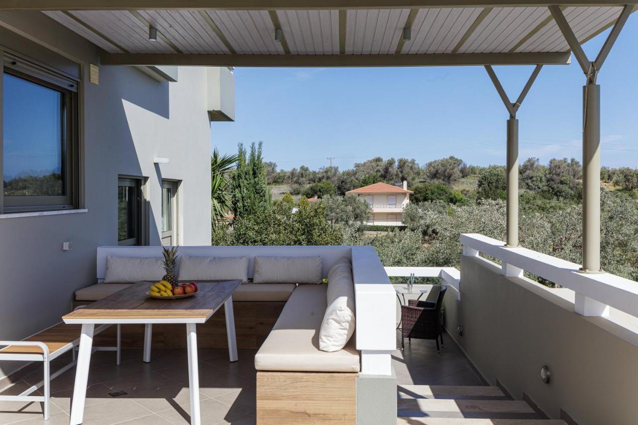 Rizes Villa With Jacuzzi & Heated Pool Agia Triada Exterior photo